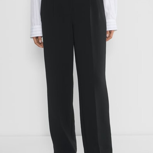 Aritzia Pants - The Effortless Pant™ - Crepette™